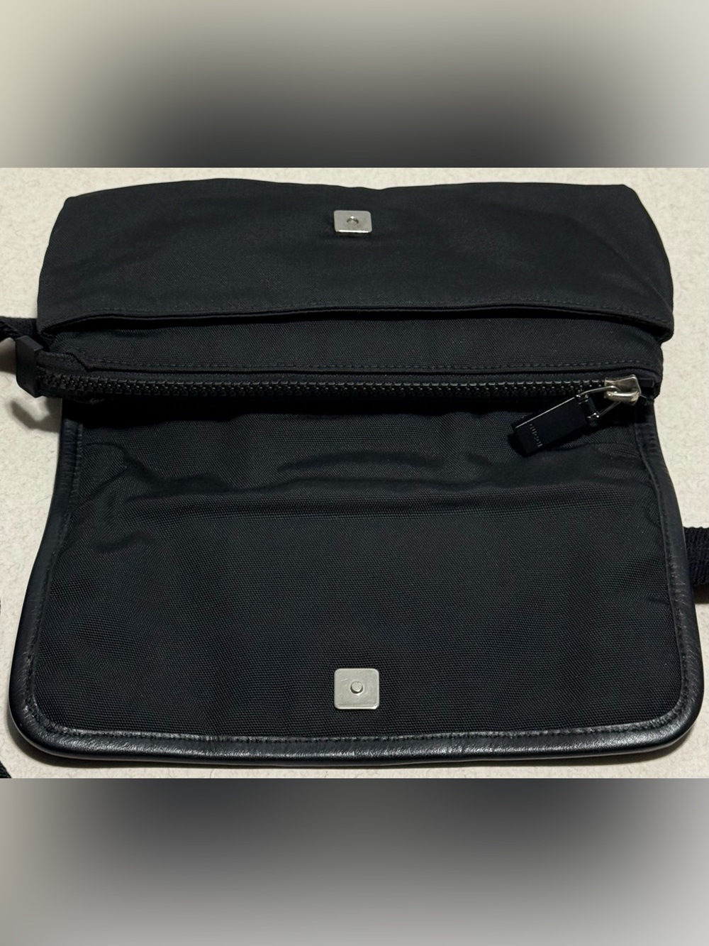 Gucci Sherry Line Body /Belt Bag - Picture 9 of 16